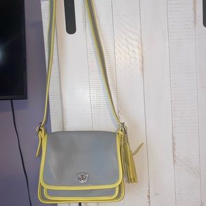 A coach purse